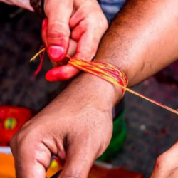 Kalava wearing guide showing when to wear Kalava and which color to choose according to Hindu traditions